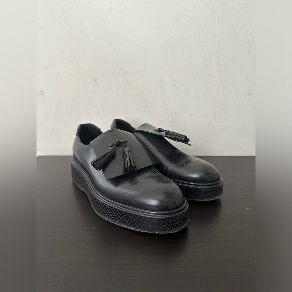 Bottega Veneta Vintage Fringe Loafers - Size 36 (fits a bit smaller)